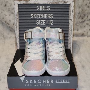 Girls sneakers Worn once